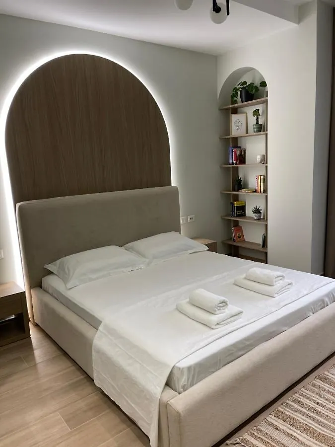Deluxe Residence Shkallnur