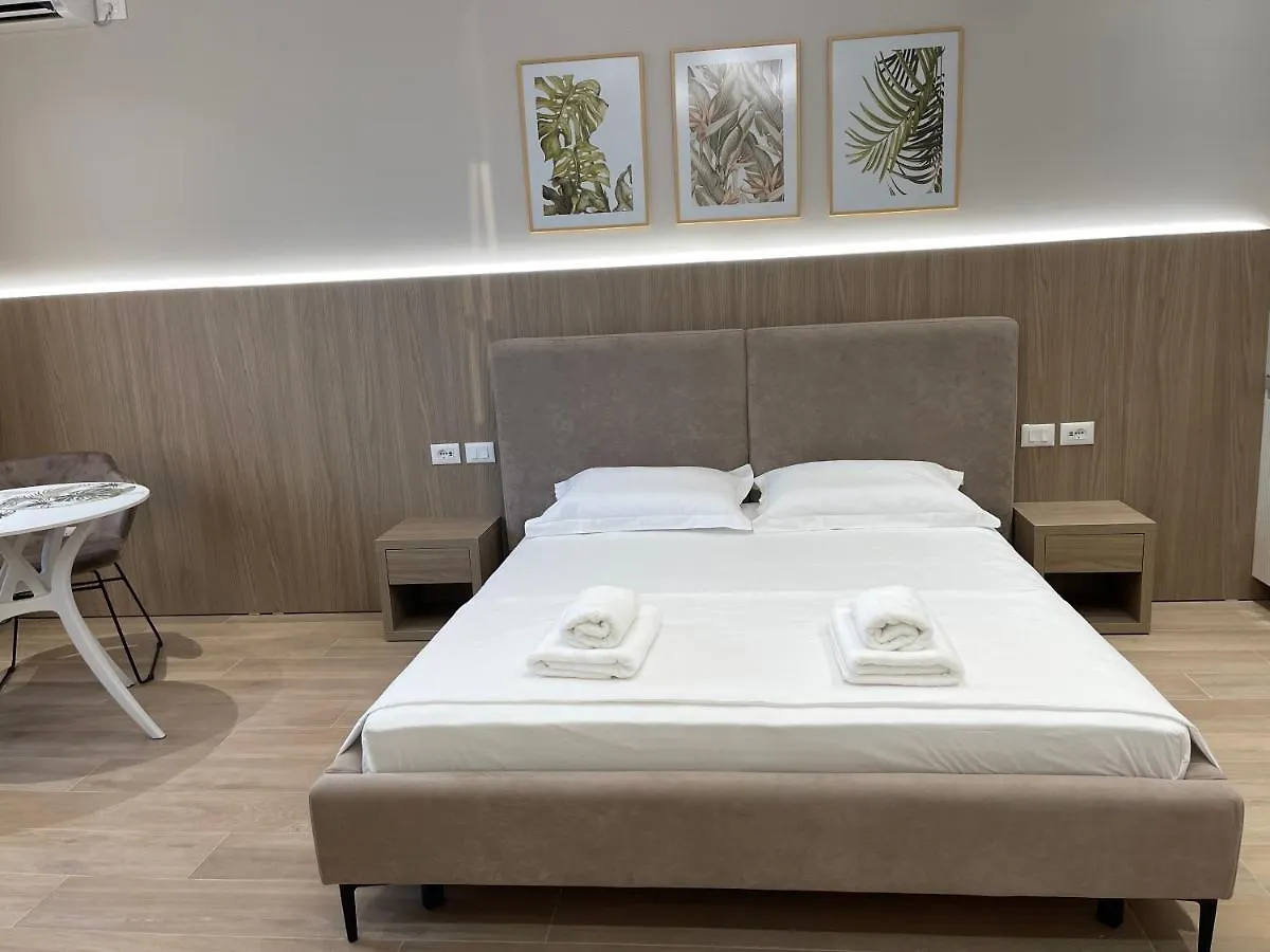 Deluxe Residence Shkallnur